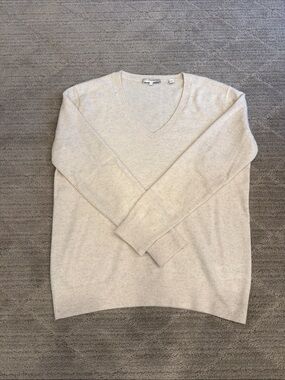 Vince Weekend Cashmere V-Neck Sweater in Light Beige